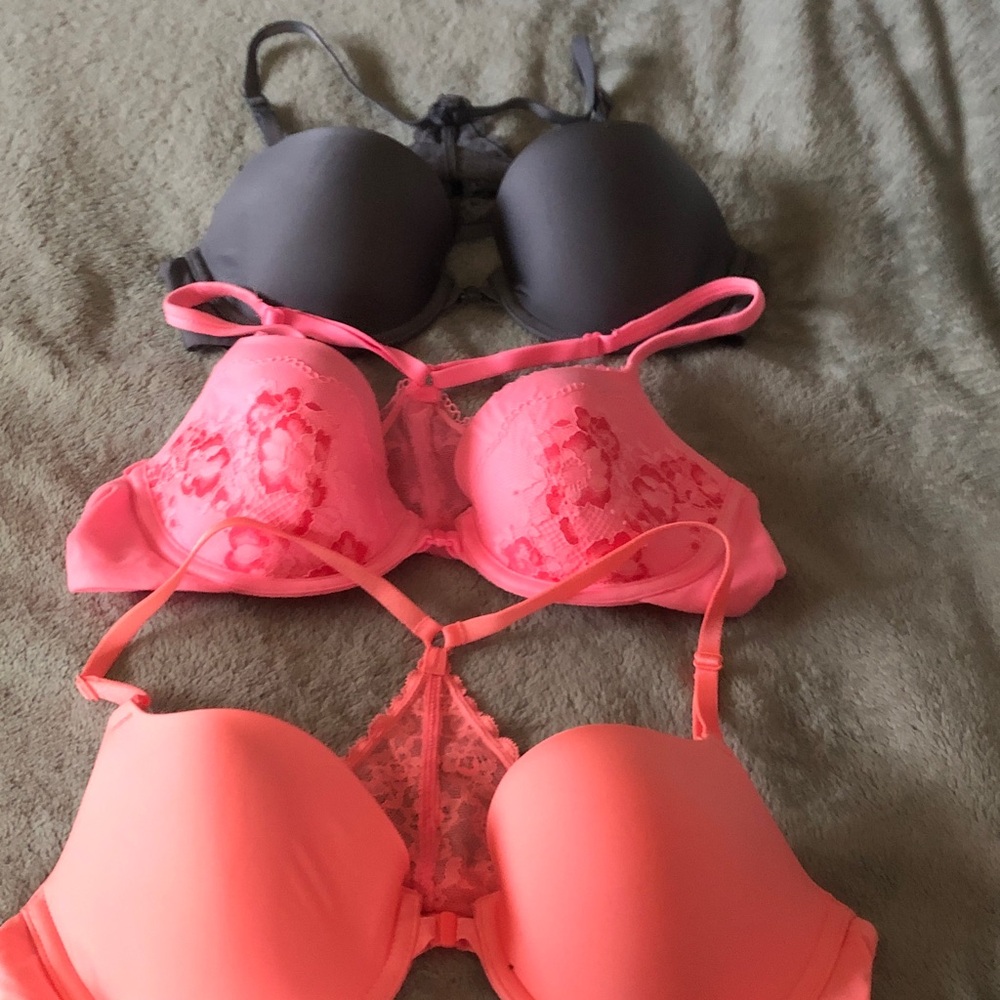 NWOT Victoria's Secret Coral Pink and Gray Lace Push-Up Bra Set